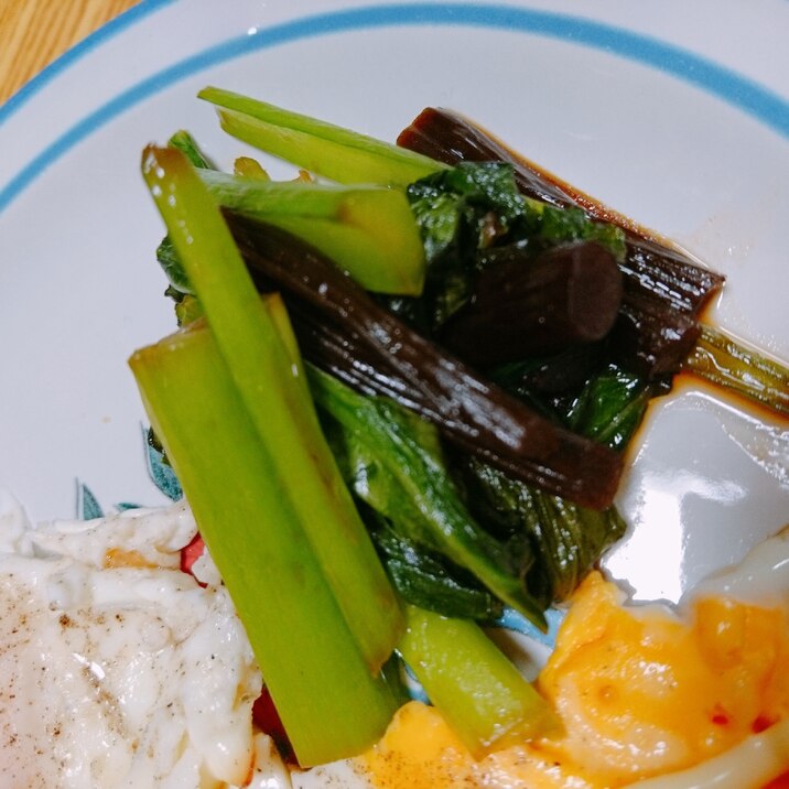 「小松菜とフキの佃煮」の炒めもの